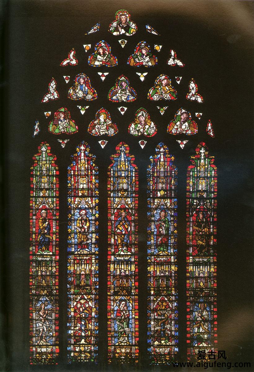 威尔士大教堂镶嵌玻璃窗 • *