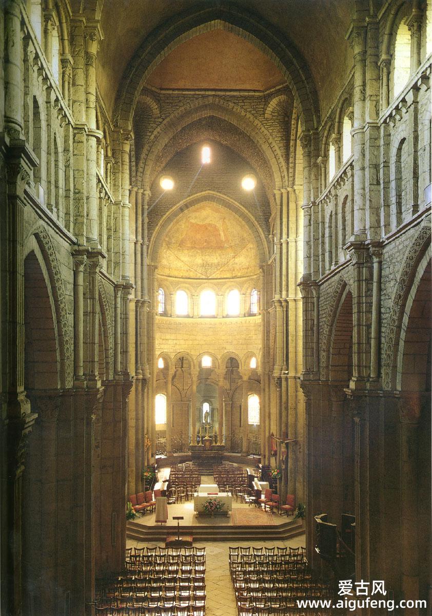 乐托·达姆修道院内部 • *