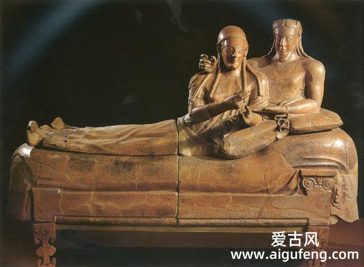 陶棺上的夫妇像 • *