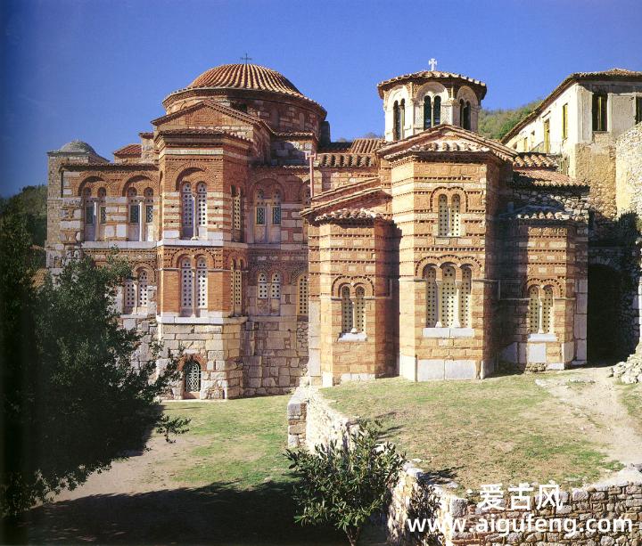 努卡斯修道院 • *