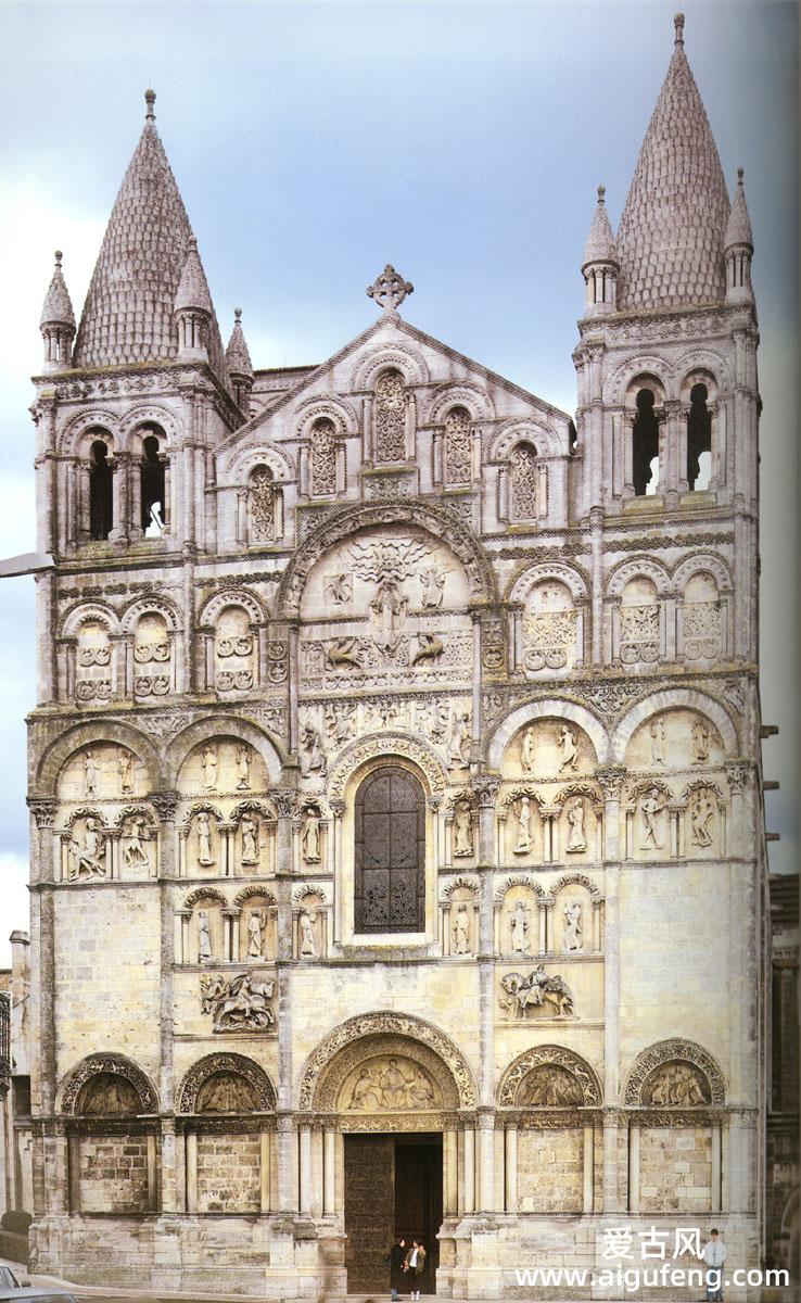 圣彼尔大教堂 • *